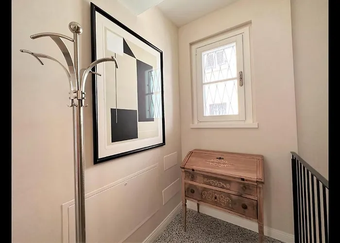 Sole - Willa Carate Urio