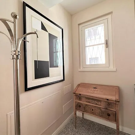 Sole - Vila Carate Urio